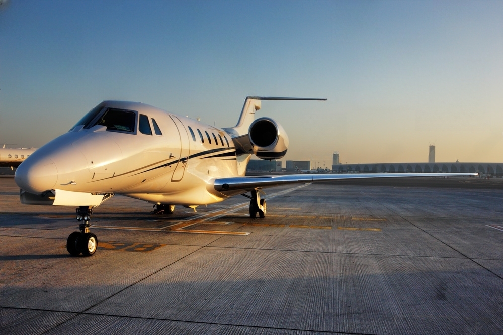 Is Private Jet Safer Than Commercial?