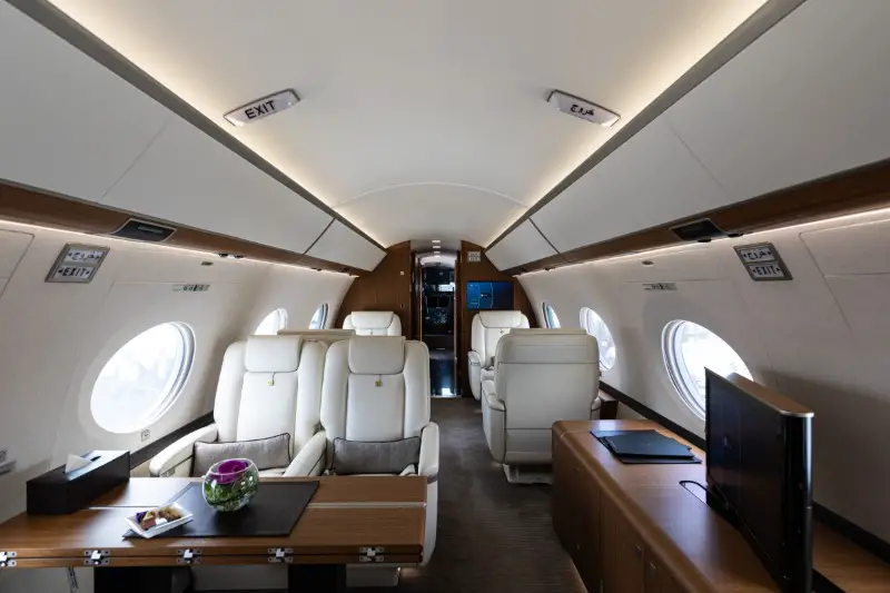 Embraer Legacy 450