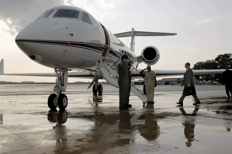 Private Jet Brokers