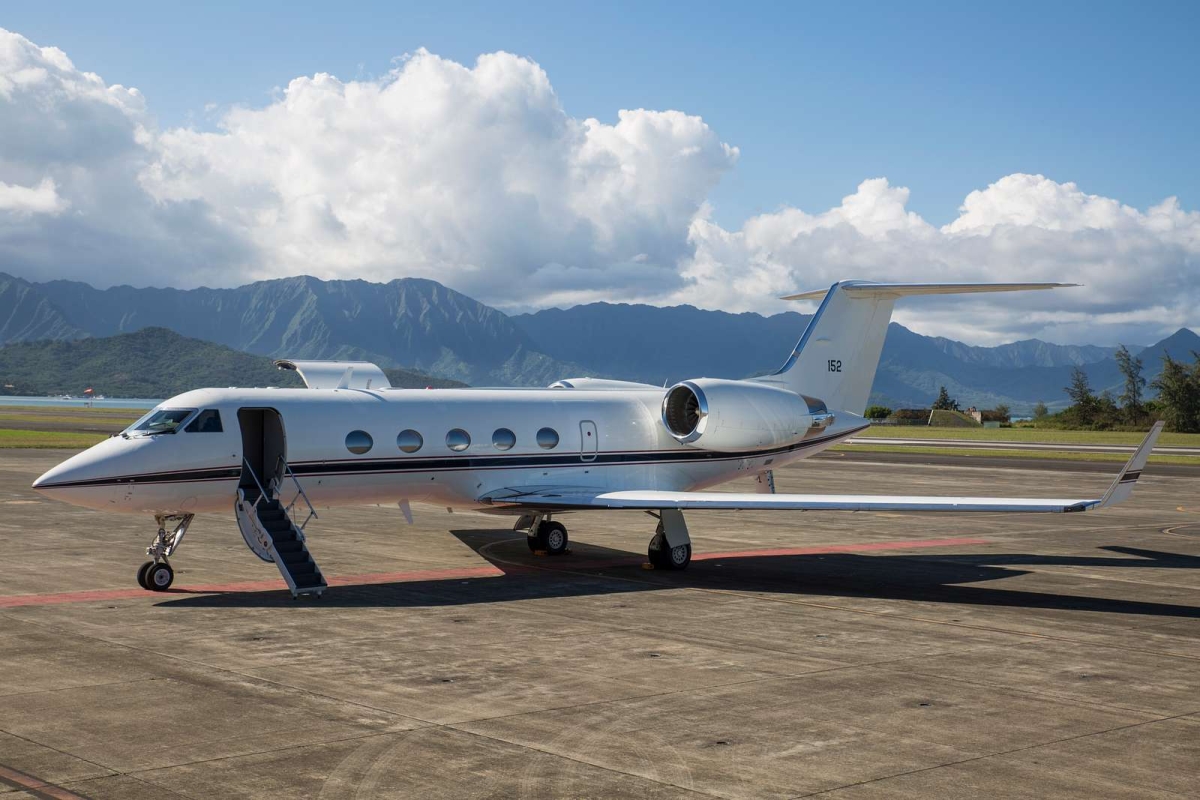 Private Jet To Hawaii | 10 Awesome Charter Flights and Shuttle Services